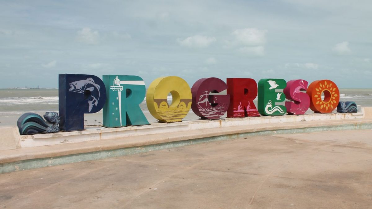 Puerto Progreso is the favorite beach of the Yucatecos